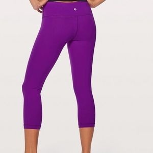 BNWT size 6 wunder under